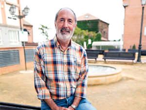 AntonioTengo 71 años y una nieta de 9 meses. No quiero dejar a mi nieta ninguna deuda. Mis padres, que fallecieron hace tiempo, me dejaron una España, limpia, ordenada y sin deudas y esto es lo quiero para mi nieta, una España limpia, ordenada y sin deudas.
